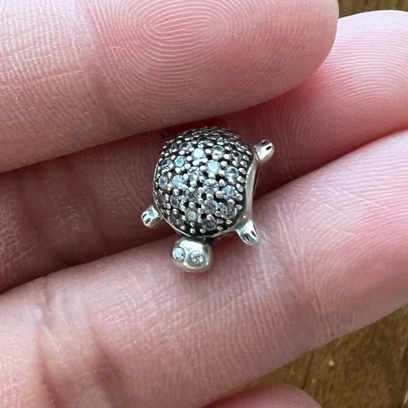 Retired Pandora Sterling Silver Sea Turtle Animal Charm with Clear Zirconia EUC - Picture 3 of 9
